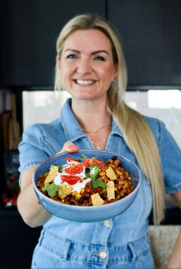 Veggie Taco Pasta – viser frem bollen liten