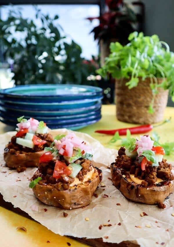 Søtpotetskiver med tacotopping – bilde fra siden web
